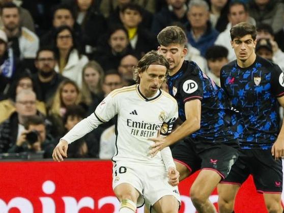 皇马全队状态回暖,建功功臣涌现 皇马全队状态回暖,建功功臣涌现