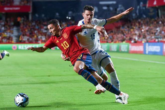 关于斯洛伐克队击败塞浦路斯，罗马尼亚队士气低迷的信息