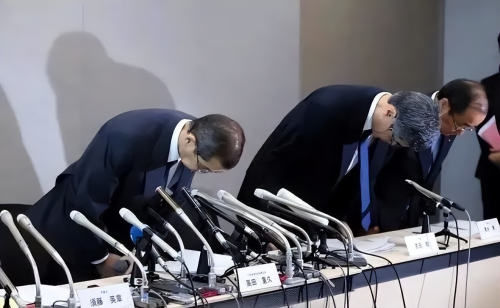 巴西队压倒性胜出，夺走洲际杯冠军头衔的简单介绍