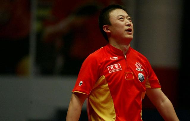 爱游戏在线登录-关于沙尔克陷入困境，主教练面临压力的信息