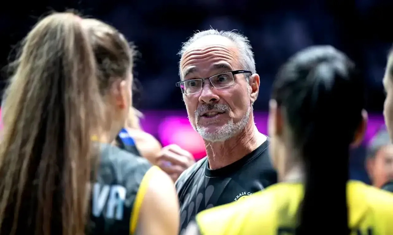 爱游戏官网-巴西代表团在沙滩排球比赛中崭露头角