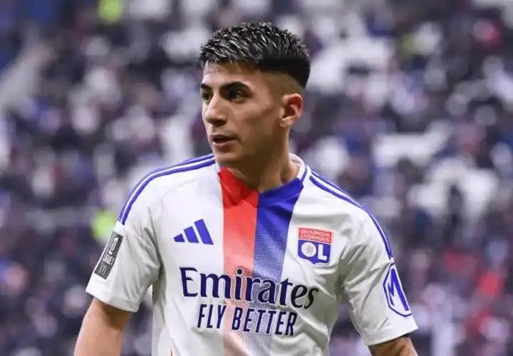 包含尼姆成功引援两名中场球员,备战新赛季的词条 包含尼姆成功引援两名中场球员,备战新赛季的词条