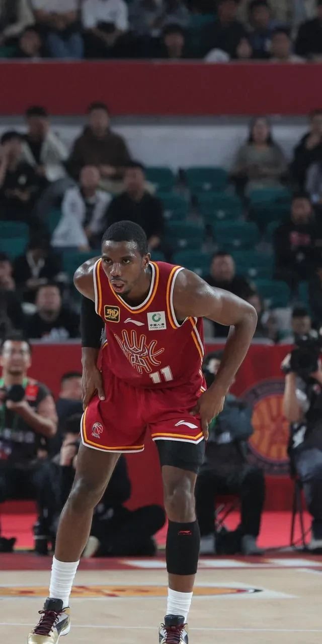 爱游戏官网入口-山西队客场惨败，战绩遭遇连败