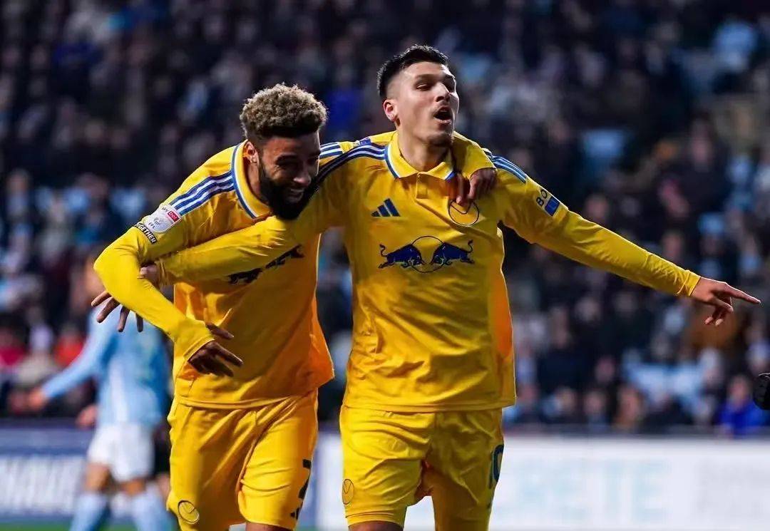 利兹联坐镇主场力挫对手，豪取宝贵三分的简单介绍