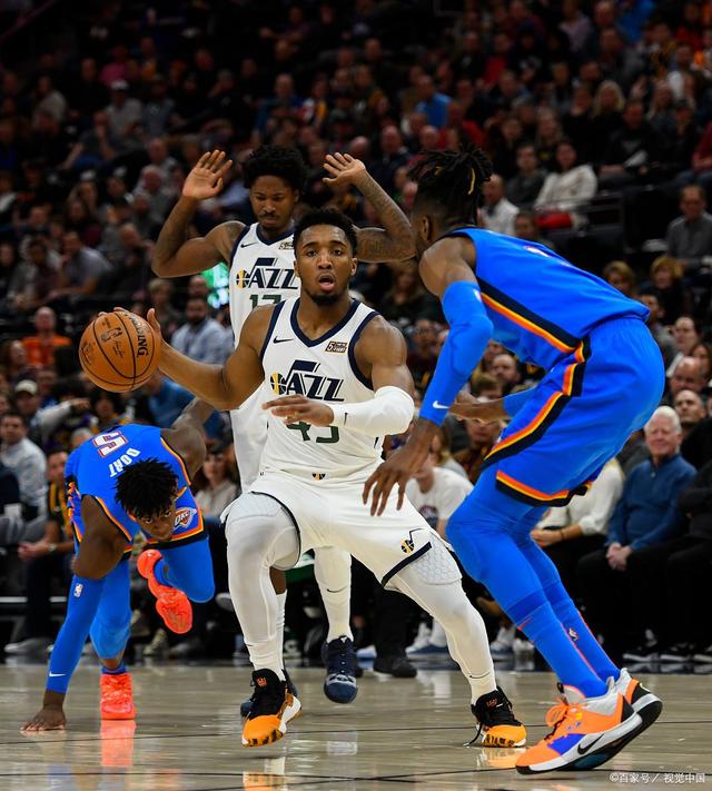 爱游戏体育官网-NBA季后赛即将打响，各队备战