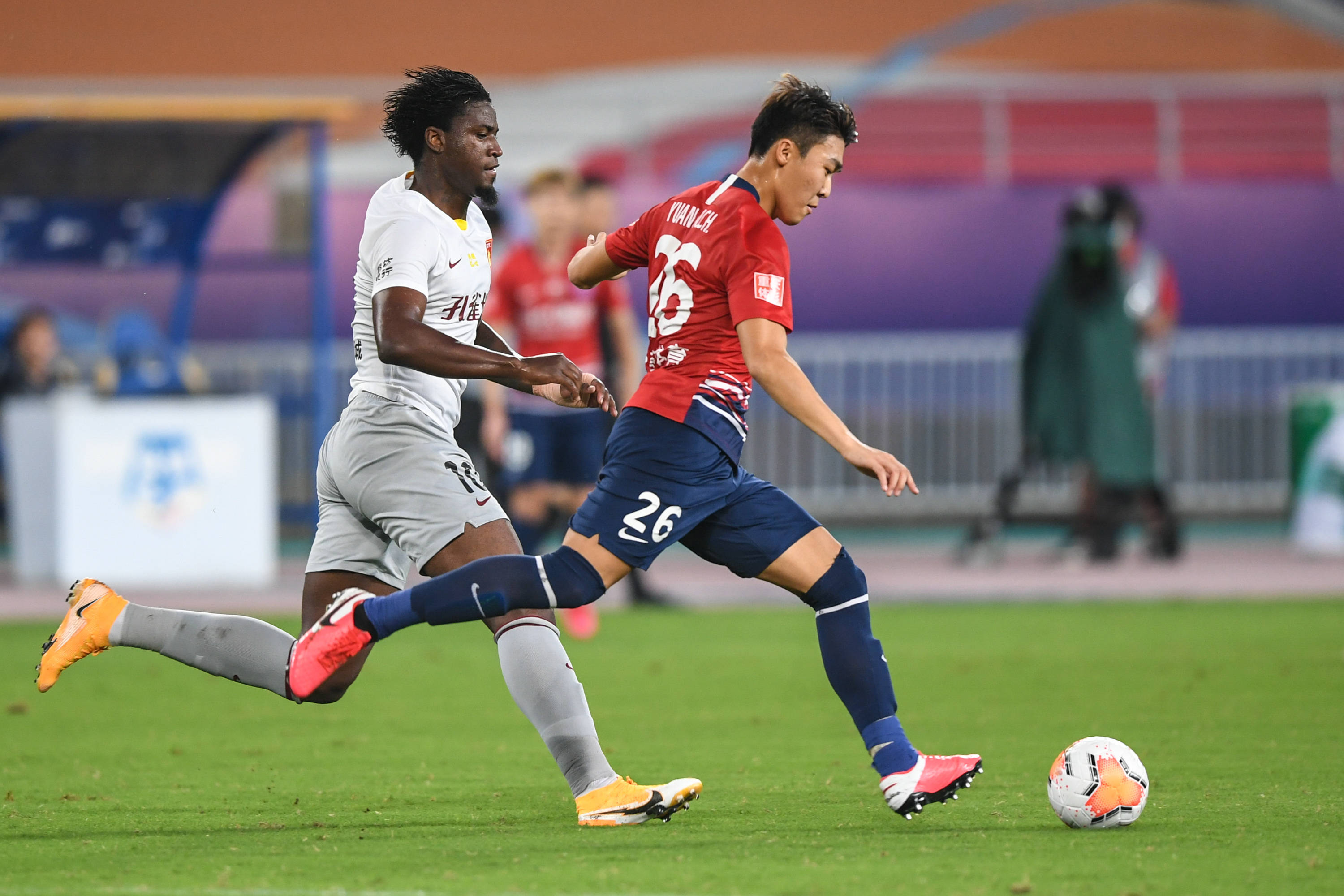 包含河北华夏幸福客场大胜江西队，实力过人的词条