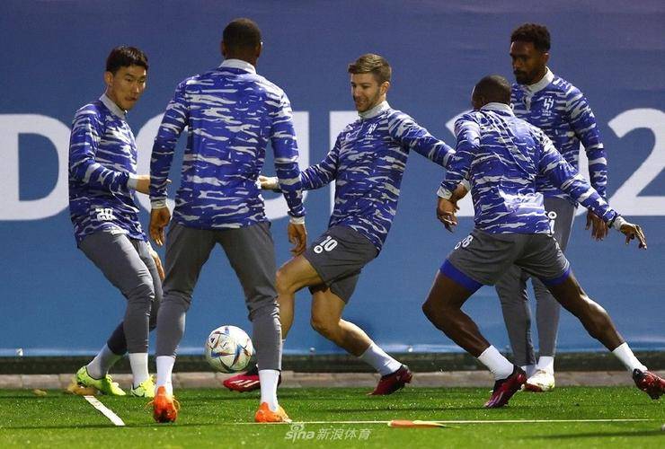 包含萨尔茨堡反击犀利，让对手不堪重负的词条