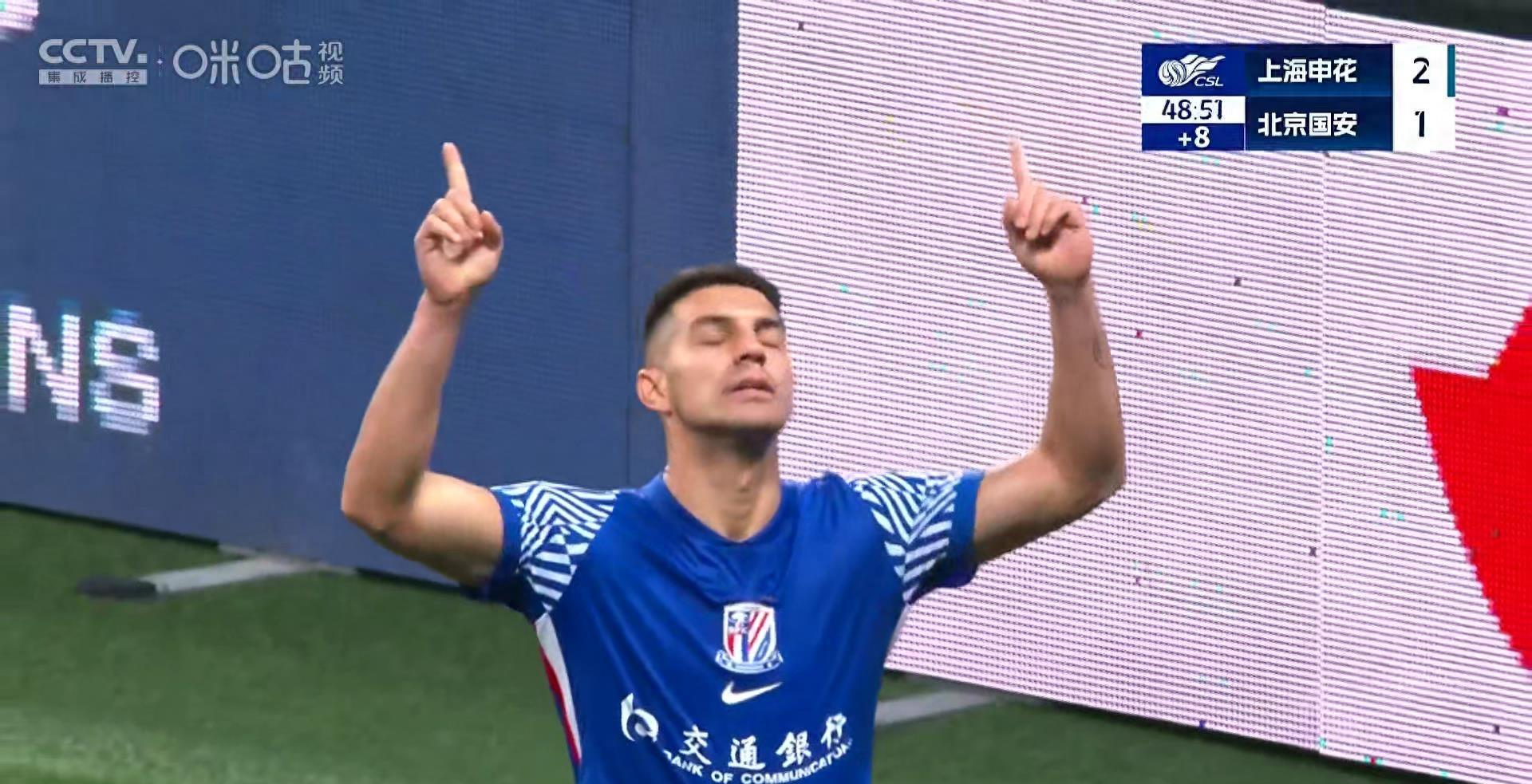 爱游戏官网-场上风起云涌，球队成功晋级联赛决赛的简单介绍