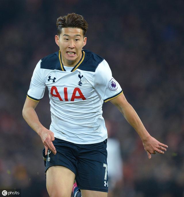 阿贾克斯惜败利物浦,无缘半决赛 阿贾克斯惜败利物浦,无缘半决赛