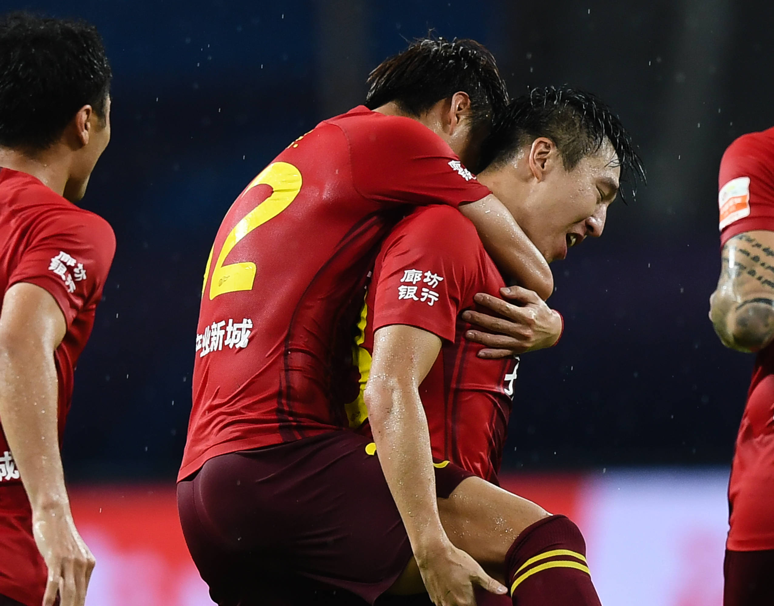 河北华夏幸福对阵武汉卓尔，双方战绩不俗的简单介绍