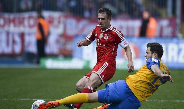 包含凯泽斯劳滕连败当头,降级危机加重的词条 包含凯泽斯劳滕连败当头,降级危机加重的词条