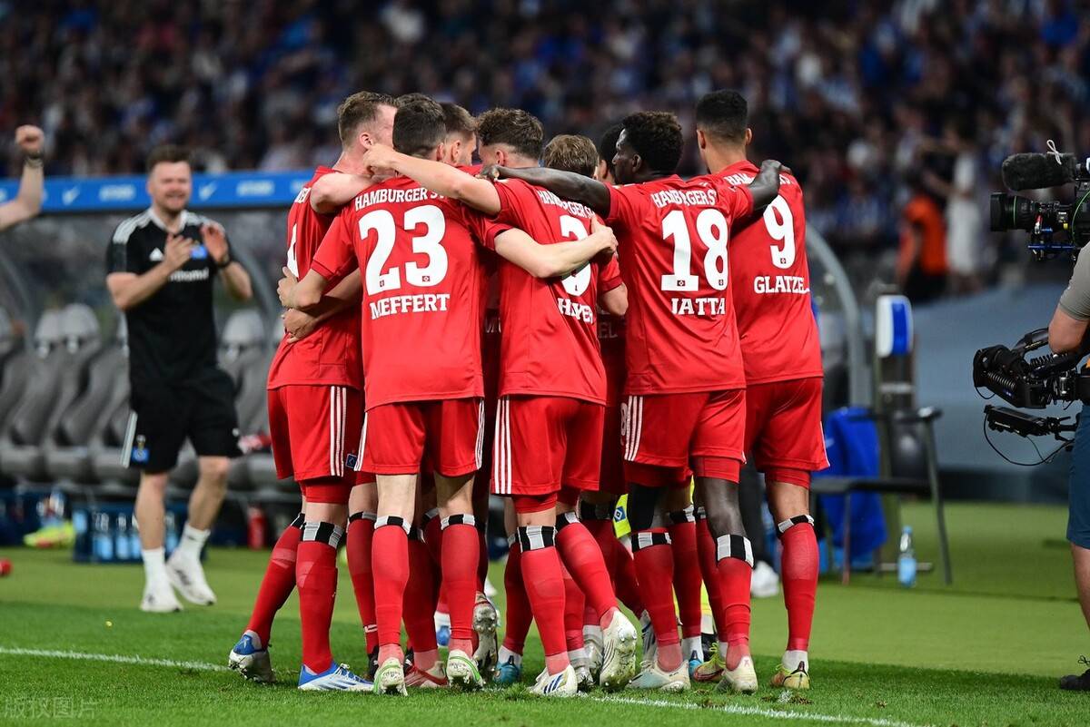 爱游戏网页版入口-柏林赫塔遇强敌汉堡，球队面临挑战