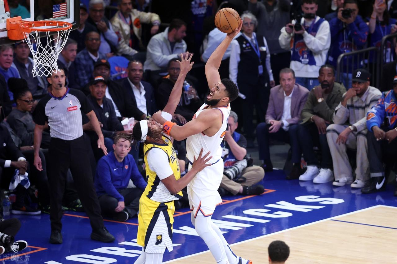 尼克斯击败骑士,取得两连胜 尼克斯击败骑士,取得两连胜