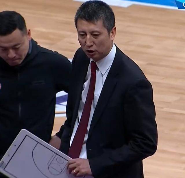 爱游戏网页版入口-陕西男篮遭遇球员伤病困扰，团队战术再度优化的简单介绍