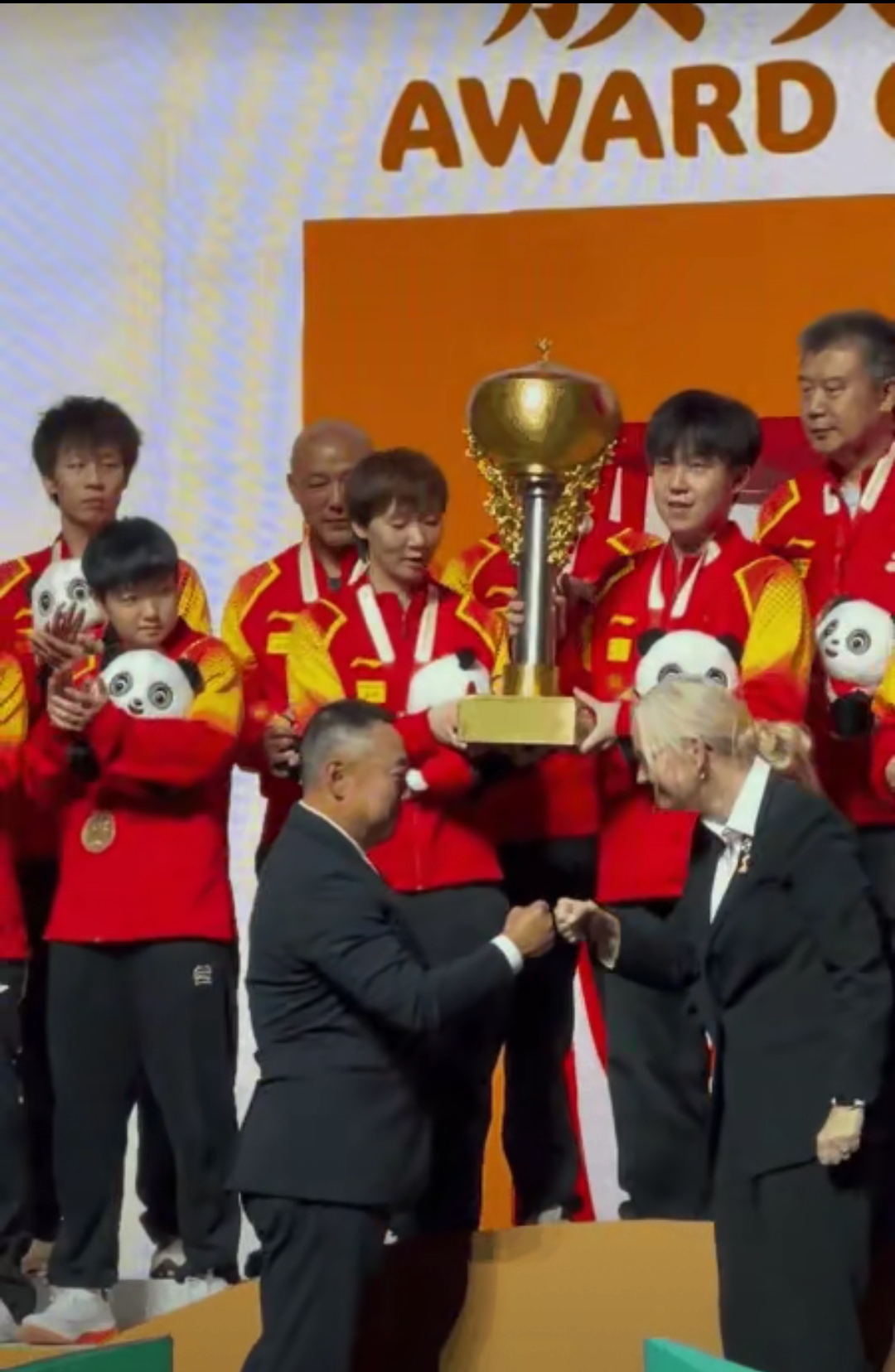 爱游戏登录-全国足球比赛冠军由哪队夺得