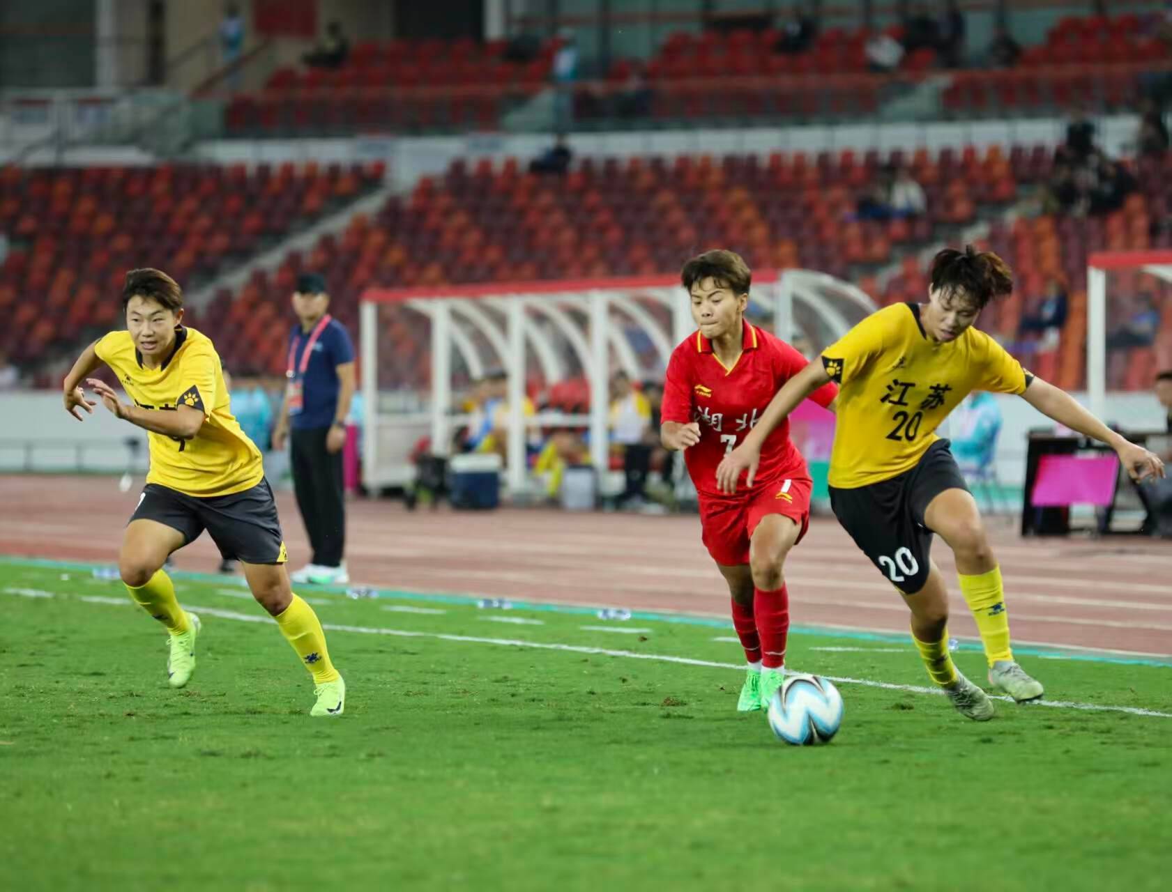 包含纪录刷新:女足比赛现场见证历史的词条 包含纪录刷新:女足比赛现场见证历史的词条